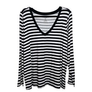 Torrid Super Soft Black White Striped V‎ Neck Long Sleeve Knit Top Size 2